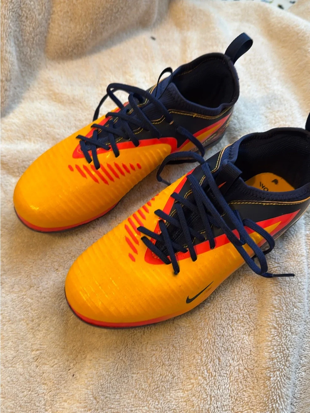 Nike Kids' Yellow & Navy Soccer Cleats